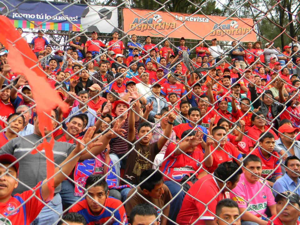 afición de Municipal en el Trebol