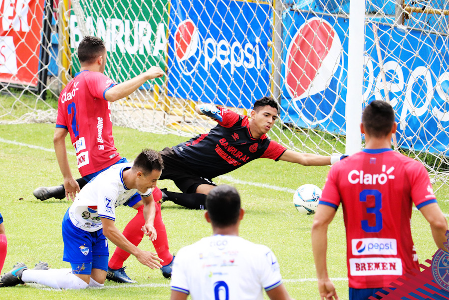 Navarro ante Coban