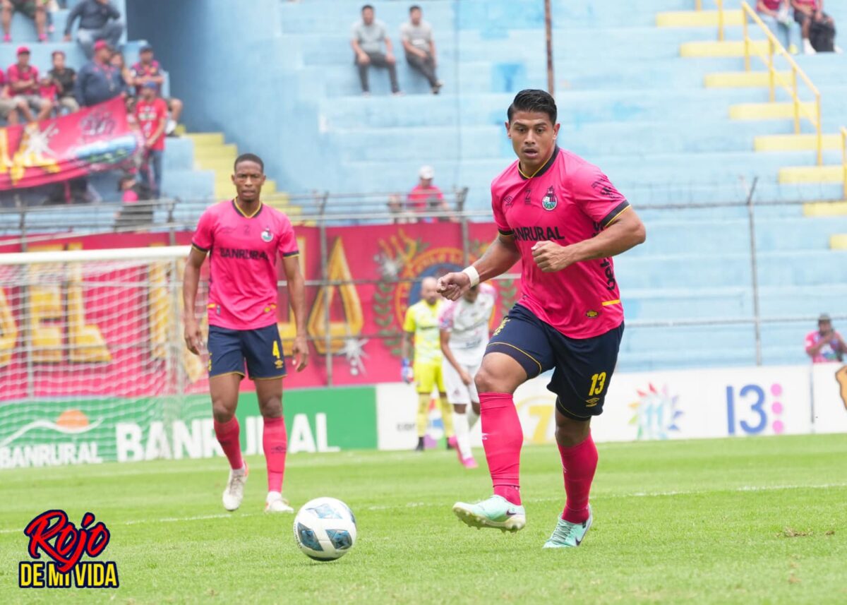 Alejandro Galindo guió la victoria ante Deportivo Malacateco