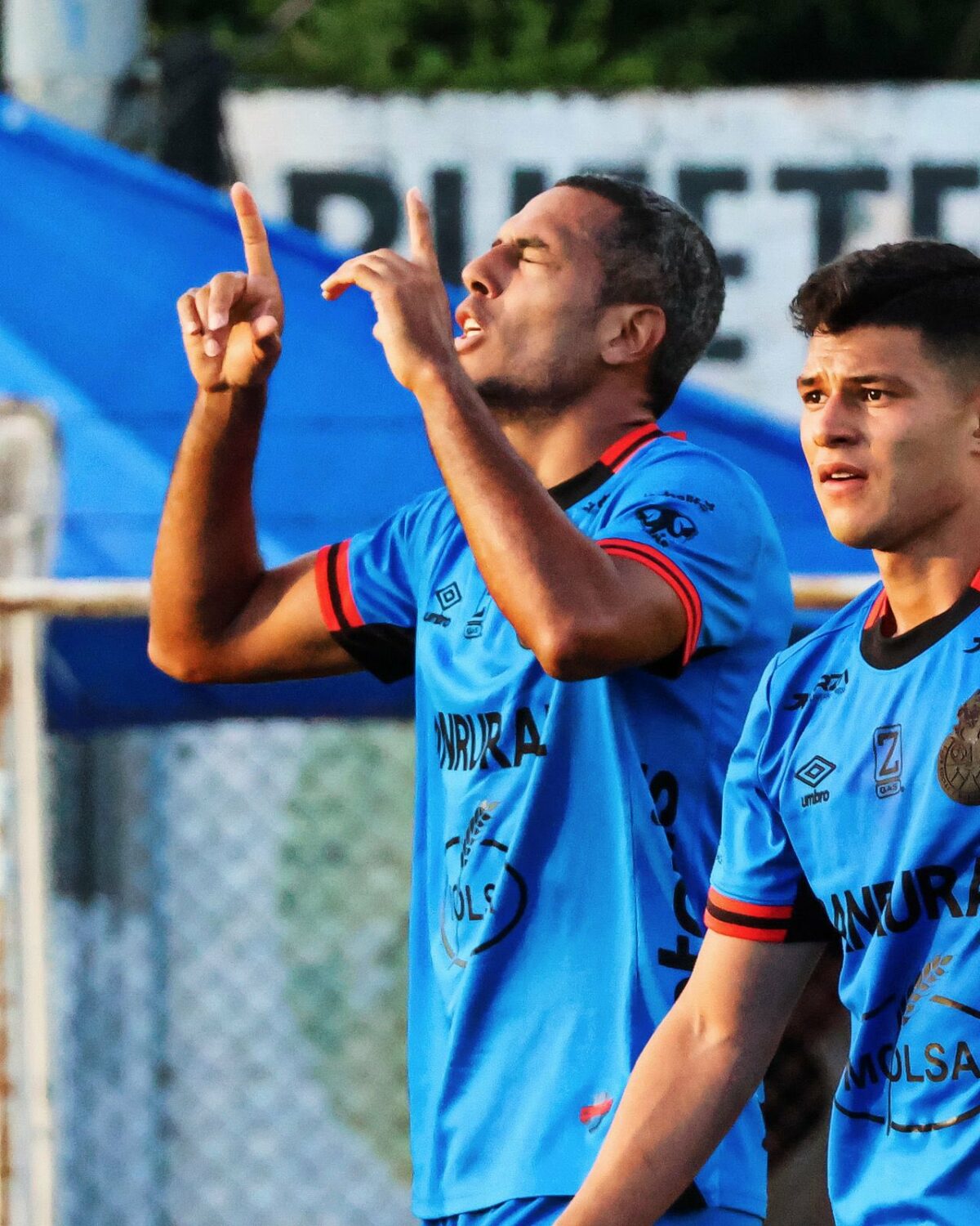 Hernández anotó el único gol del encuentro